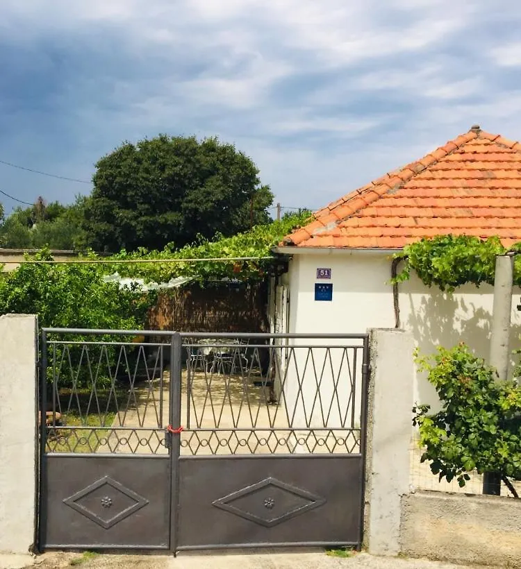 Holiday Home Casa Bianca Sukošan Croacia