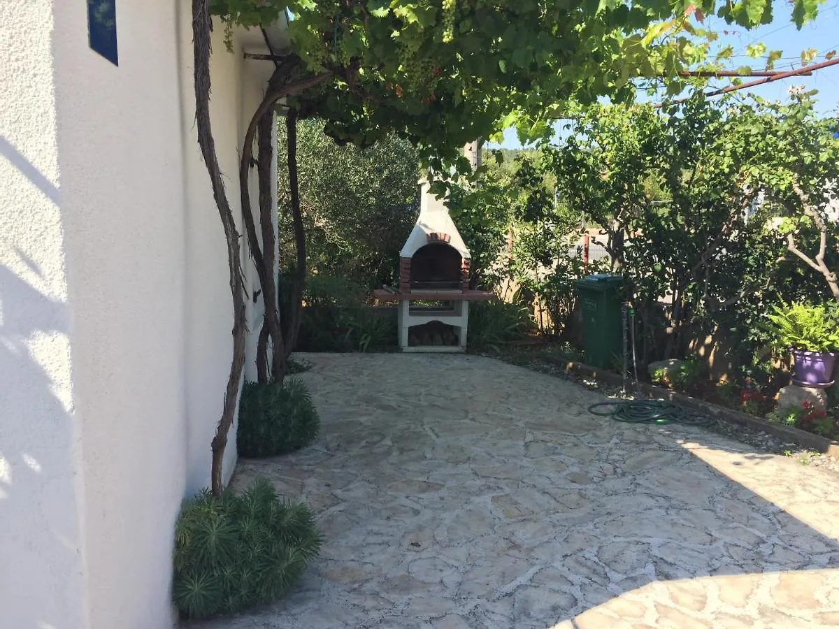 Holiday Home Casa Bianca Sukošan Croacia